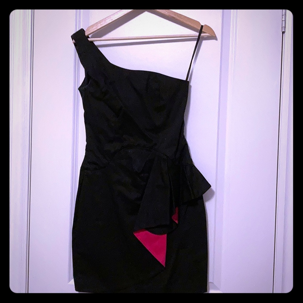 ❣️2 for $35❣️ Black mini dress, one shoulder